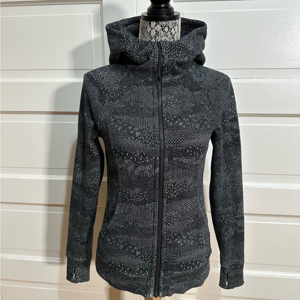 Lululemon Scuba Hoodie *Light Cotton Fleece Size 4 Meisai White Black $128